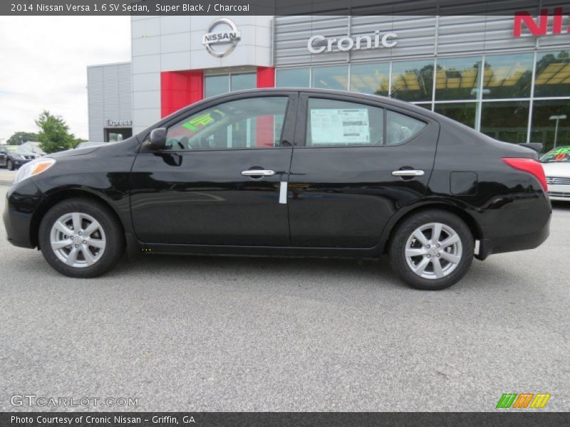 Super Black / Charcoal 2014 Nissan Versa 1.6 SV Sedan