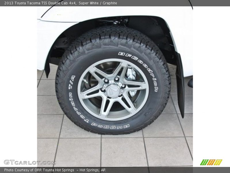 Super White / Graphite 2013 Toyota Tacoma TSS Double Cab 4x4