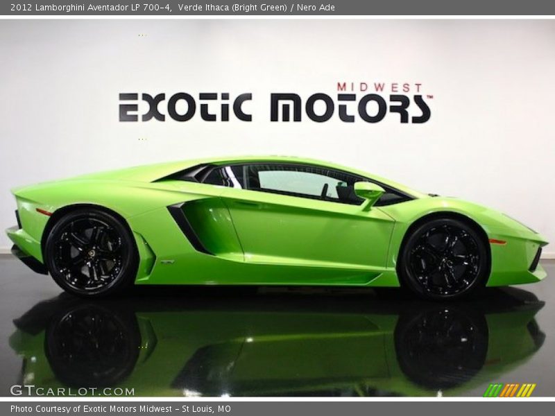 Verde Ithaca (Bright Green) / Nero Ade 2012 Lamborghini Aventador LP 700-4
