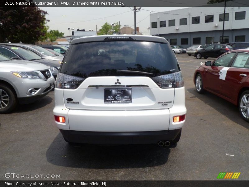 Diamond White Pearl / Black 2010 Mitsubishi Outlander GT 4WD