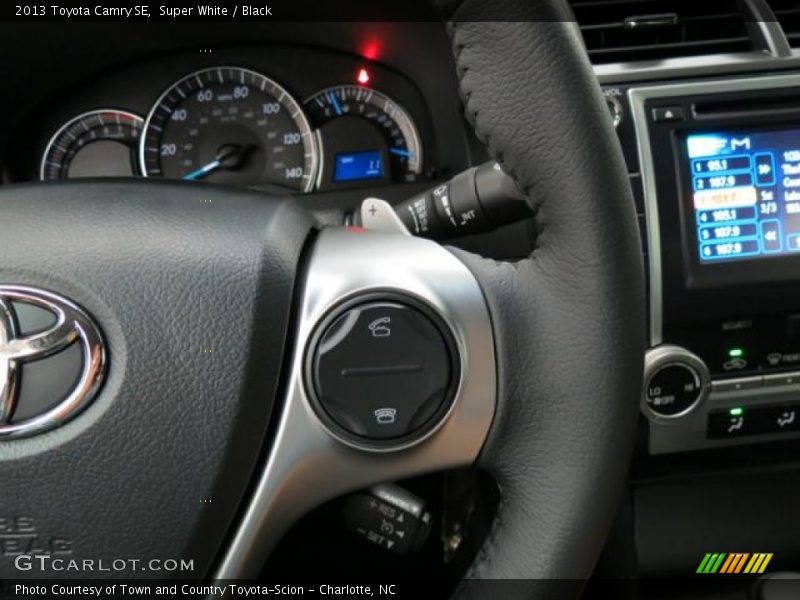 Super White / Black 2013 Toyota Camry SE