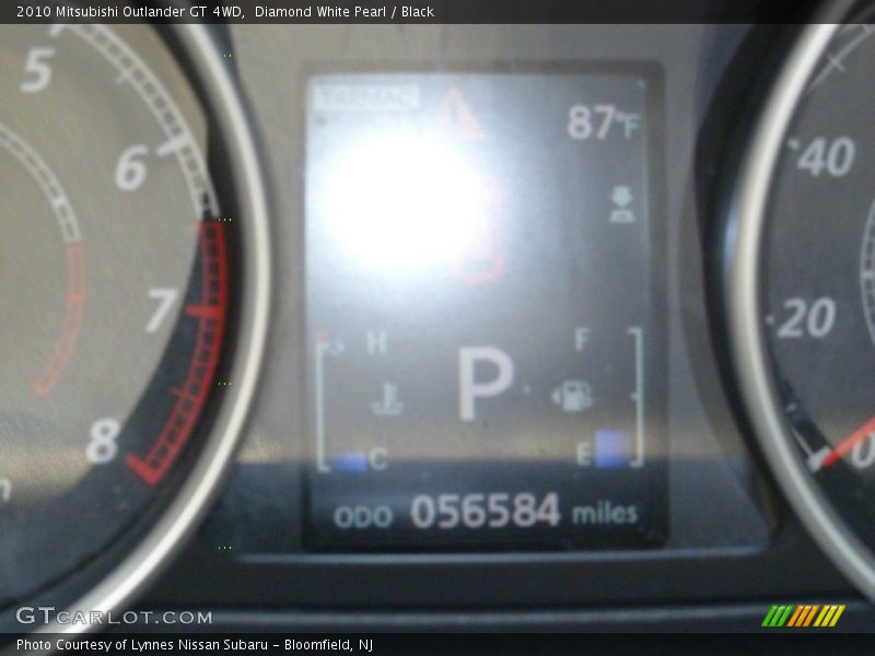 Diamond White Pearl / Black 2010 Mitsubishi Outlander GT 4WD