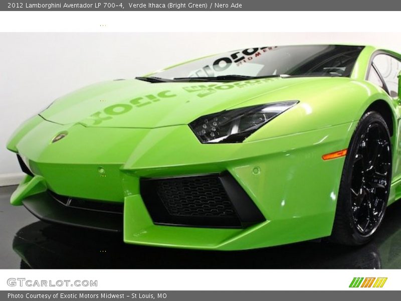 Verde Ithaca (Bright Green) / Nero Ade 2012 Lamborghini Aventador LP 700-4