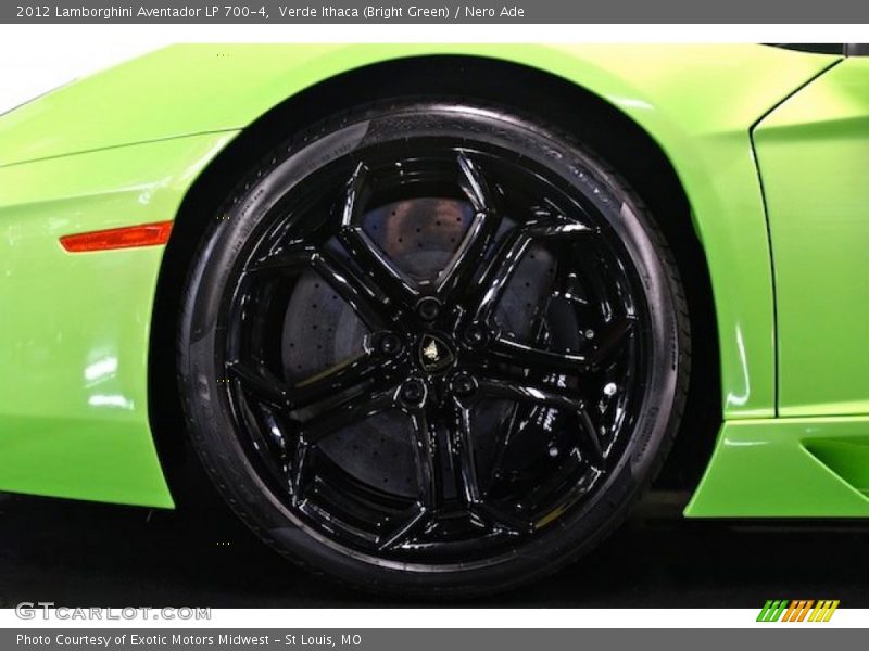  2012 Aventador LP 700-4 Wheel