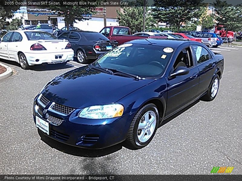 Midnight Blue Pearl / Dark Slate Gray 2005 Dodge Stratus SXT Sedan