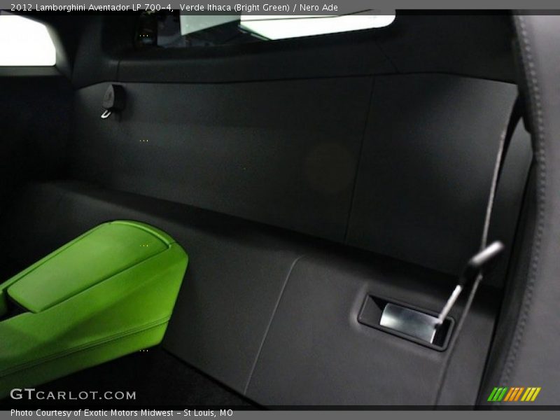 Verde Ithaca (Bright Green) / Nero Ade 2012 Lamborghini Aventador LP 700-4