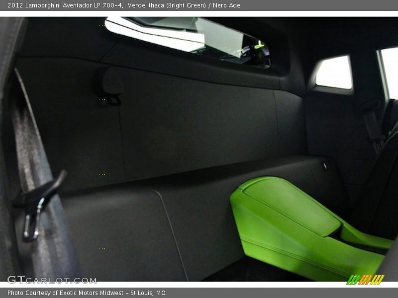 Verde Ithaca (Bright Green) / Nero Ade 2012 Lamborghini Aventador LP 700-4