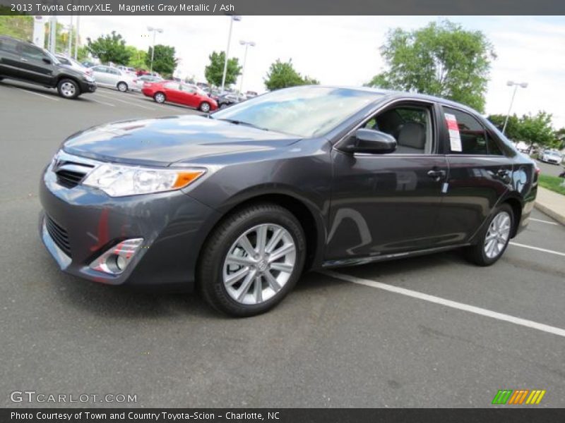 Magnetic Gray Metallic / Ash 2013 Toyota Camry XLE