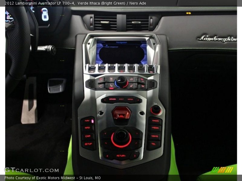 Controls of 2012 Aventador LP 700-4