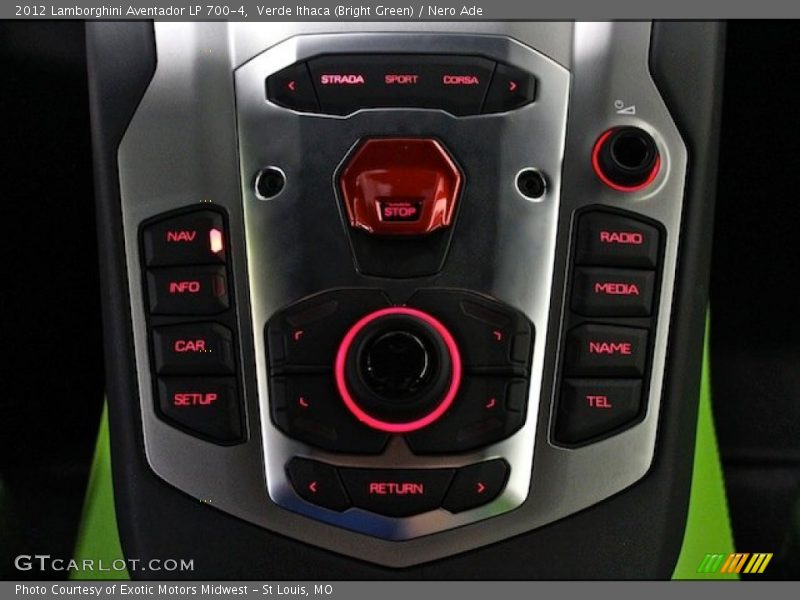 Controls of 2012 Aventador LP 700-4