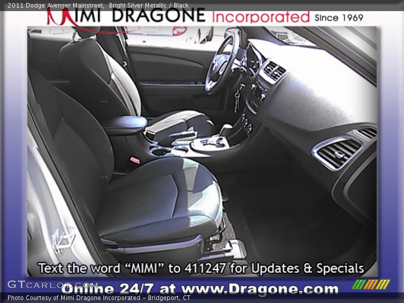 Bright Silver Metallic / Black 2011 Dodge Avenger Mainstreet