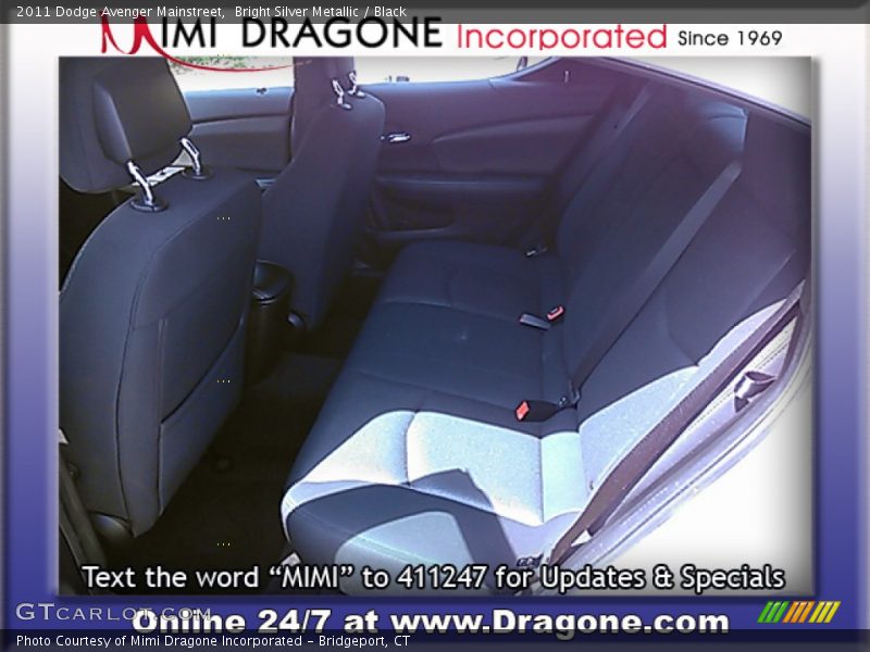 Bright Silver Metallic / Black 2011 Dodge Avenger Mainstreet