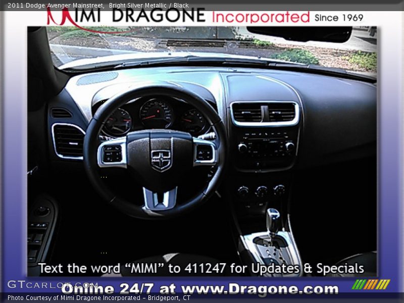 Bright Silver Metallic / Black 2011 Dodge Avenger Mainstreet