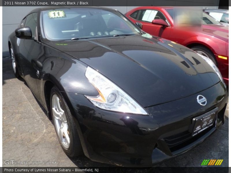Magnetic Black / Black 2011 Nissan 370Z Coupe