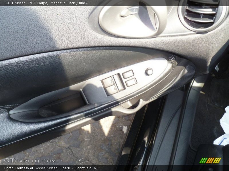 Magnetic Black / Black 2011 Nissan 370Z Coupe