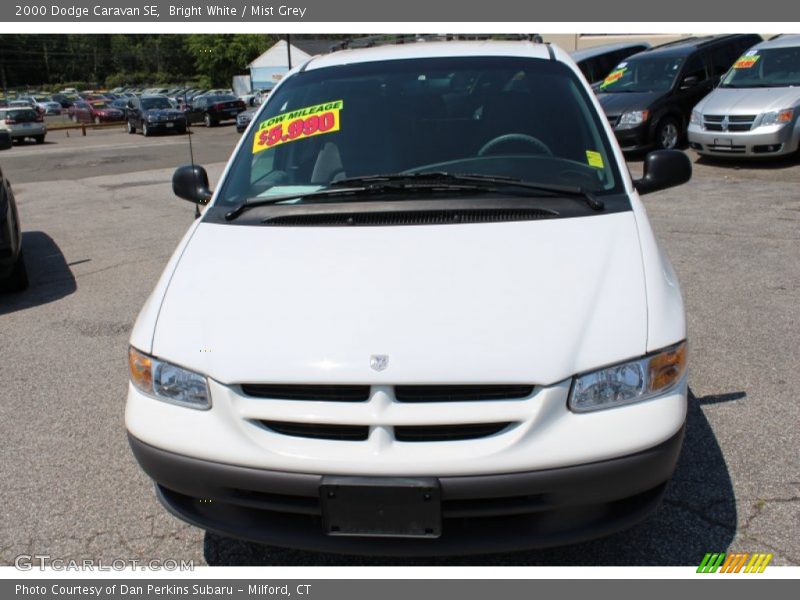 Bright White / Mist Grey 2000 Dodge Caravan SE