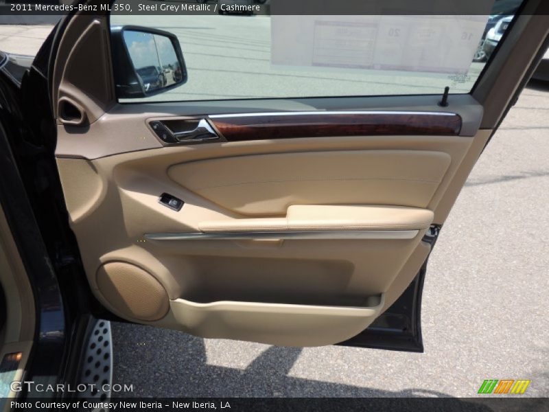 Steel Grey Metallic / Cashmere 2011 Mercedes-Benz ML 350