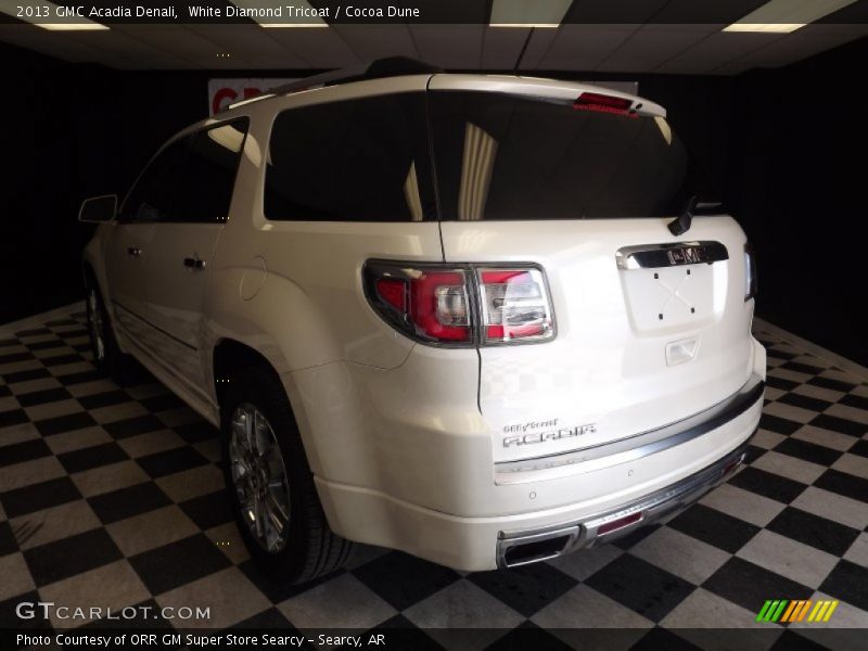 White Diamond Tricoat / Cocoa Dune 2013 GMC Acadia Denali