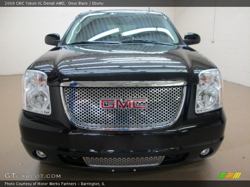 Onyx Black / Ebony 2009 GMC Yukon XL Denali AWD