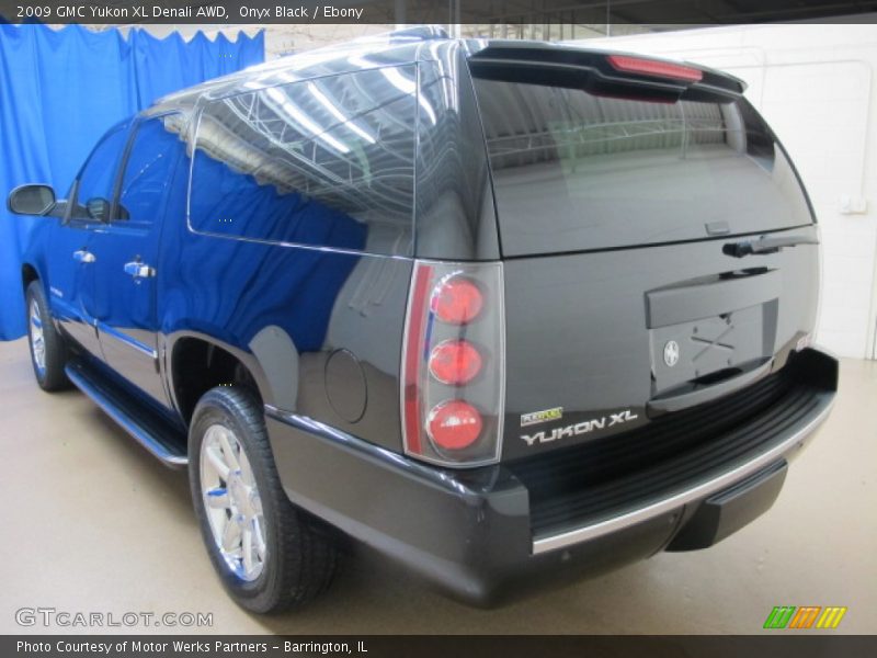 Onyx Black / Ebony 2009 GMC Yukon XL Denali AWD