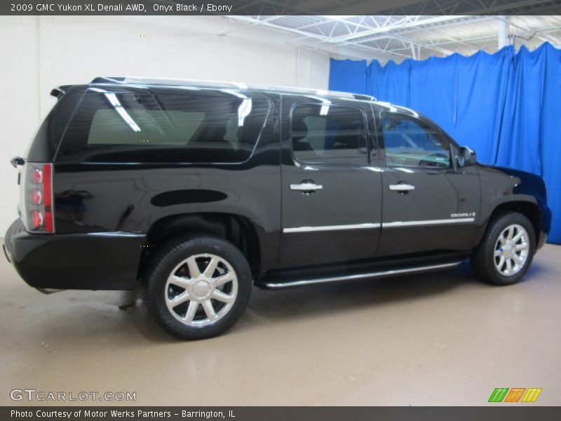 Onyx Black / Ebony 2009 GMC Yukon XL Denali AWD