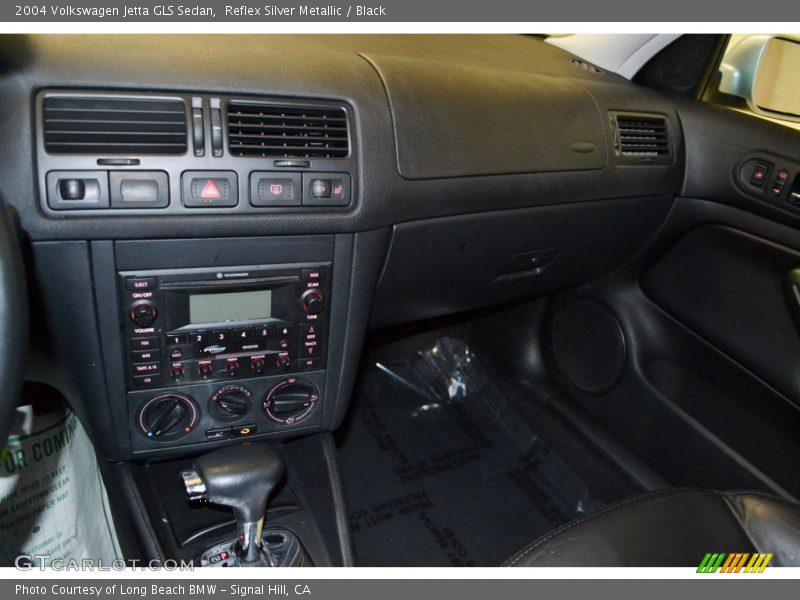 Reflex Silver Metallic / Black 2004 Volkswagen Jetta GLS Sedan