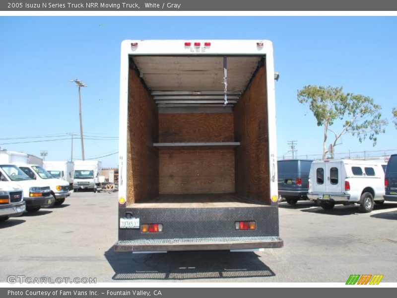 White / Gray 2005 Isuzu N Series Truck NRR Moving Truck