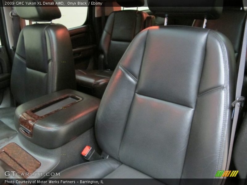 Onyx Black / Ebony 2009 GMC Yukon XL Denali AWD
