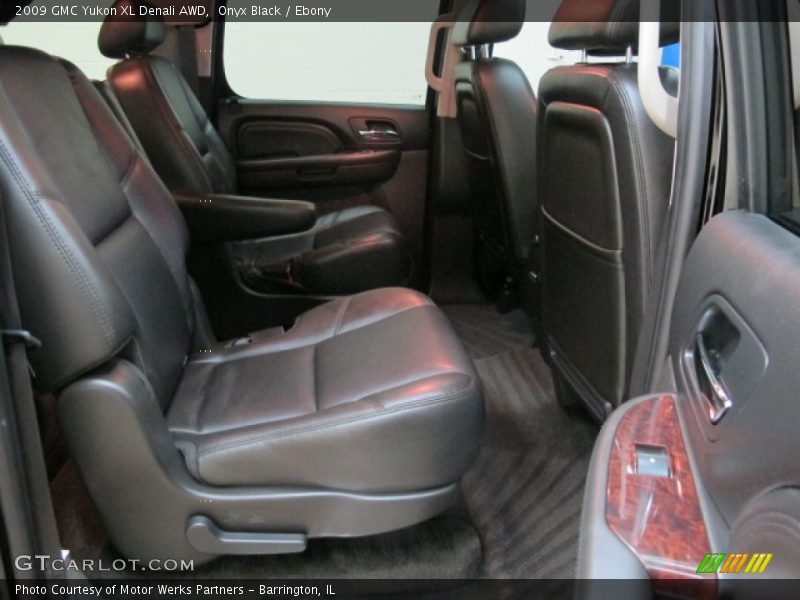 Onyx Black / Ebony 2009 GMC Yukon XL Denali AWD