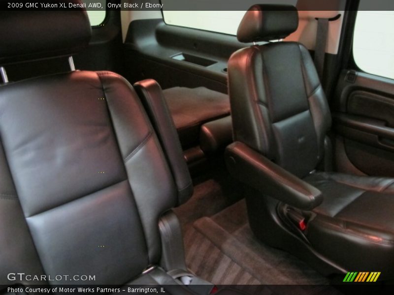 Onyx Black / Ebony 2009 GMC Yukon XL Denali AWD