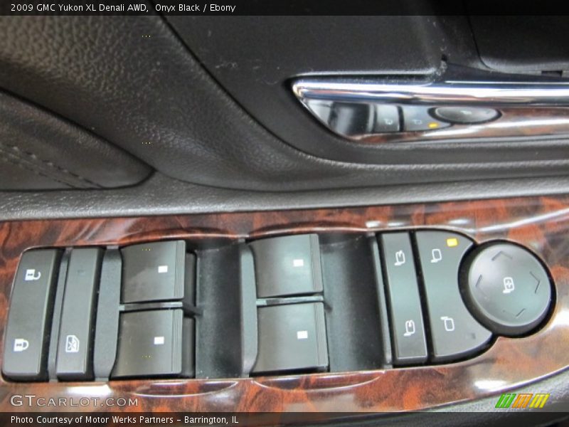 Onyx Black / Ebony 2009 GMC Yukon XL Denali AWD
