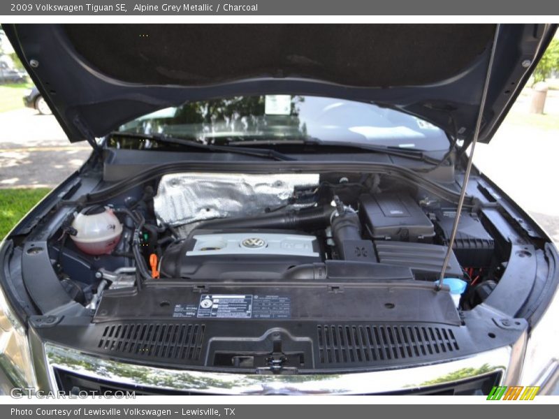 Alpine Grey Metallic / Charcoal 2009 Volkswagen Tiguan SE