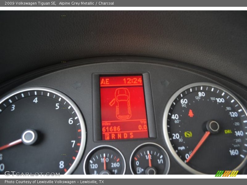 Alpine Grey Metallic / Charcoal 2009 Volkswagen Tiguan SE