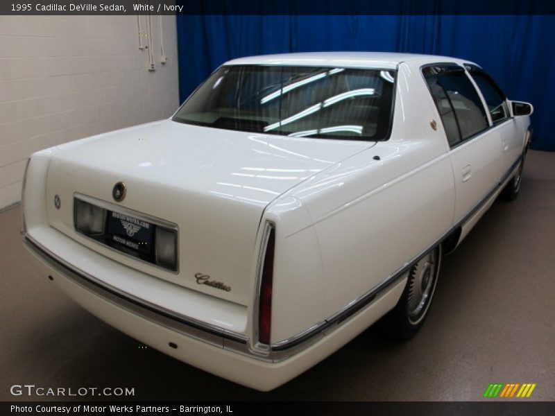 White / Ivory 1995 Cadillac DeVille Sedan
