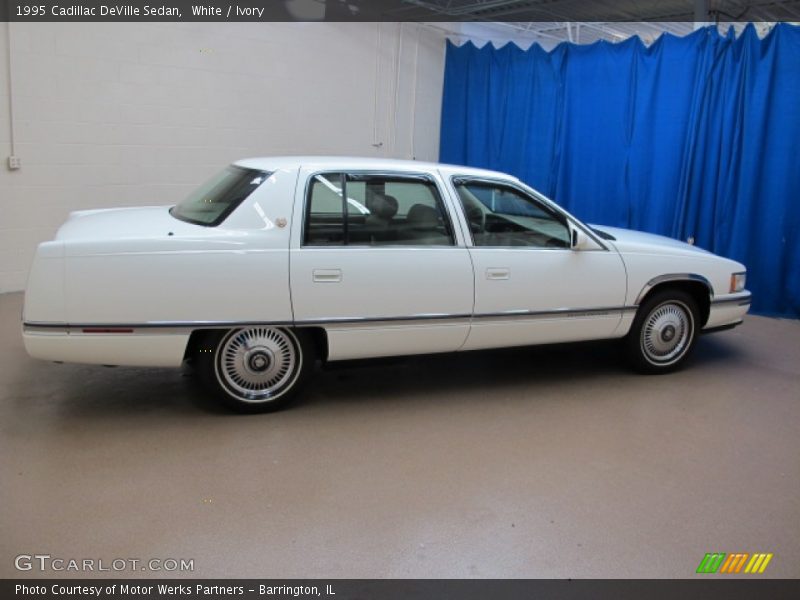 White / Ivory 1995 Cadillac DeVille Sedan