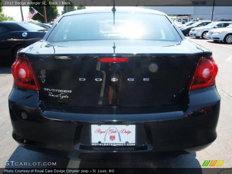 Black / Black 2012 Dodge Avenger SE