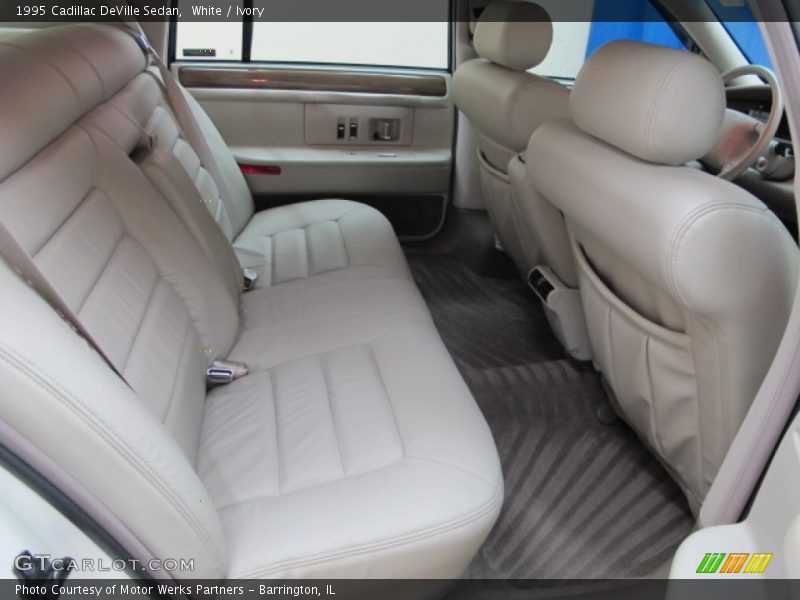 White / Ivory 1995 Cadillac DeVille Sedan