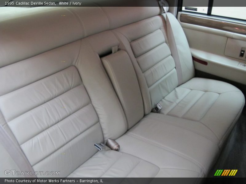 White / Ivory 1995 Cadillac DeVille Sedan