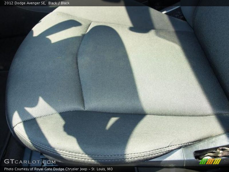Black / Black 2012 Dodge Avenger SE