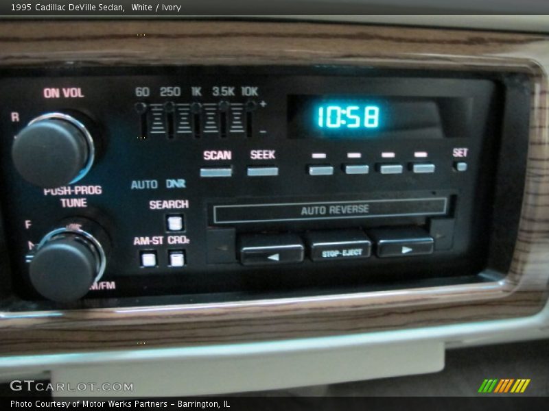 White / Ivory 1995 Cadillac DeVille Sedan