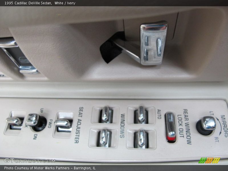 White / Ivory 1995 Cadillac DeVille Sedan