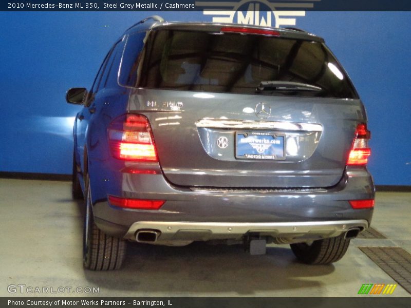 Steel Grey Metallic / Cashmere 2010 Mercedes-Benz ML 350