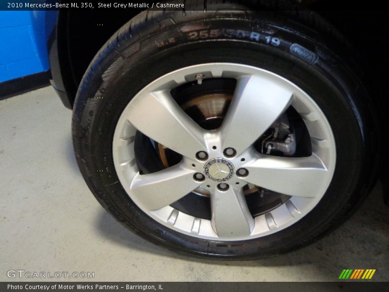 Steel Grey Metallic / Cashmere 2010 Mercedes-Benz ML 350