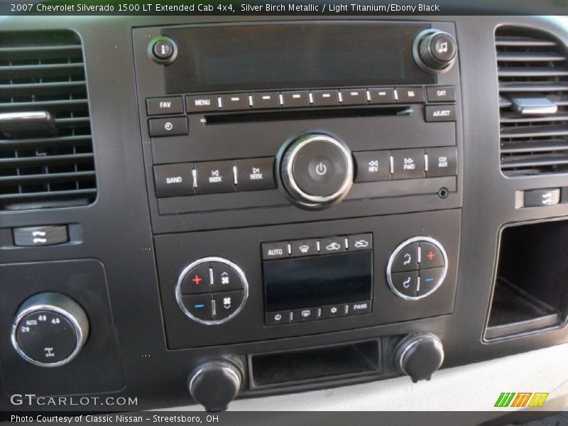 Silver Birch Metallic / Light Titanium/Ebony Black 2007 Chevrolet Silverado 1500 LT Extended Cab 4x4