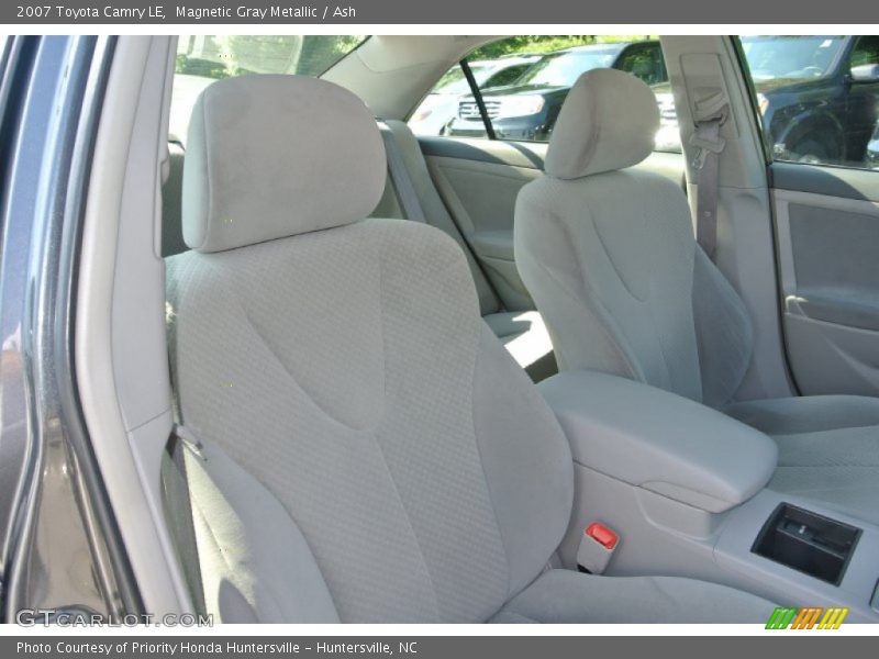 Magnetic Gray Metallic / Ash 2007 Toyota Camry LE