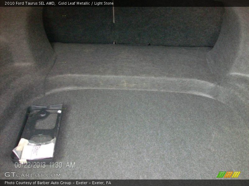 Gold Leaf Metallic / Light Stone 2010 Ford Taurus SEL AWD