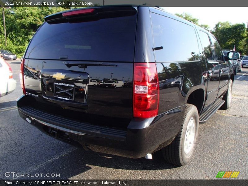 Black / Ebony 2013 Chevrolet Suburban LT 4x4