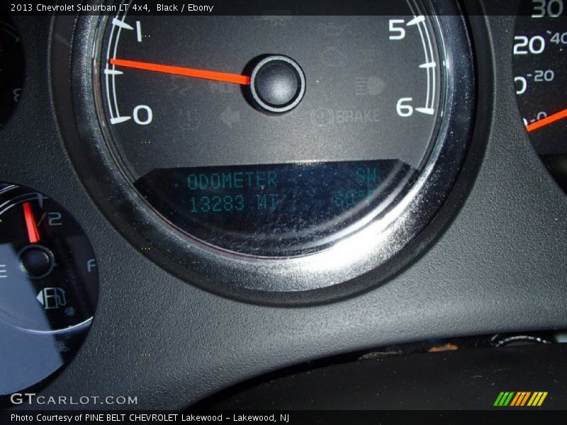Black / Ebony 2013 Chevrolet Suburban LT 4x4