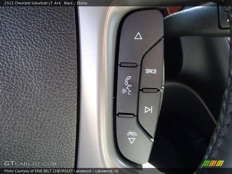 Black / Ebony 2013 Chevrolet Suburban LT 4x4