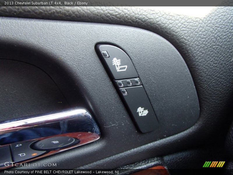 Black / Ebony 2013 Chevrolet Suburban LT 4x4
